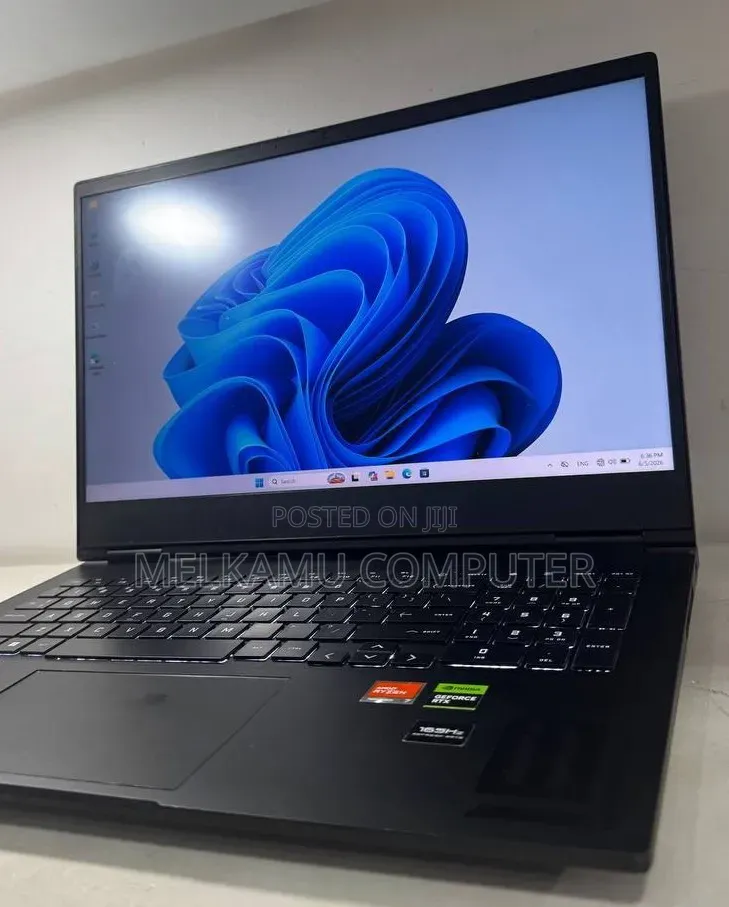 New Laptop HP Omen 16 16GB AMD Ryzen 7 SSD 512GB