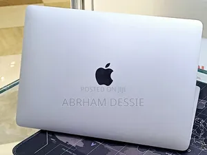 New Laptop Apple MacBook Pro 2022 M2 8GB Apple M2 SSD 512GB