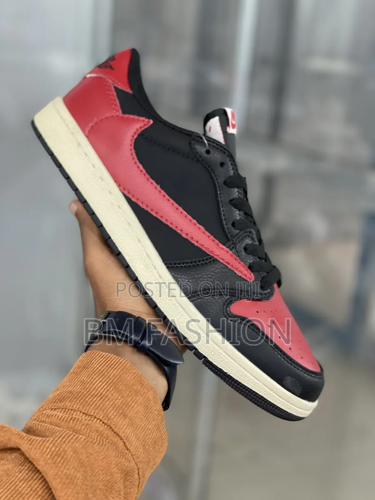 Nike Air Jordan 1 Low: Unisex Shoes