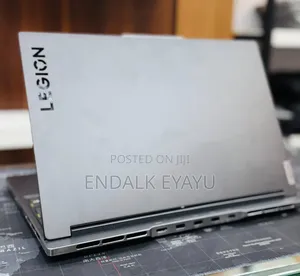 New Laptop Lenovo Legion 7 16GB Intel Core i7 SSD 512GB
