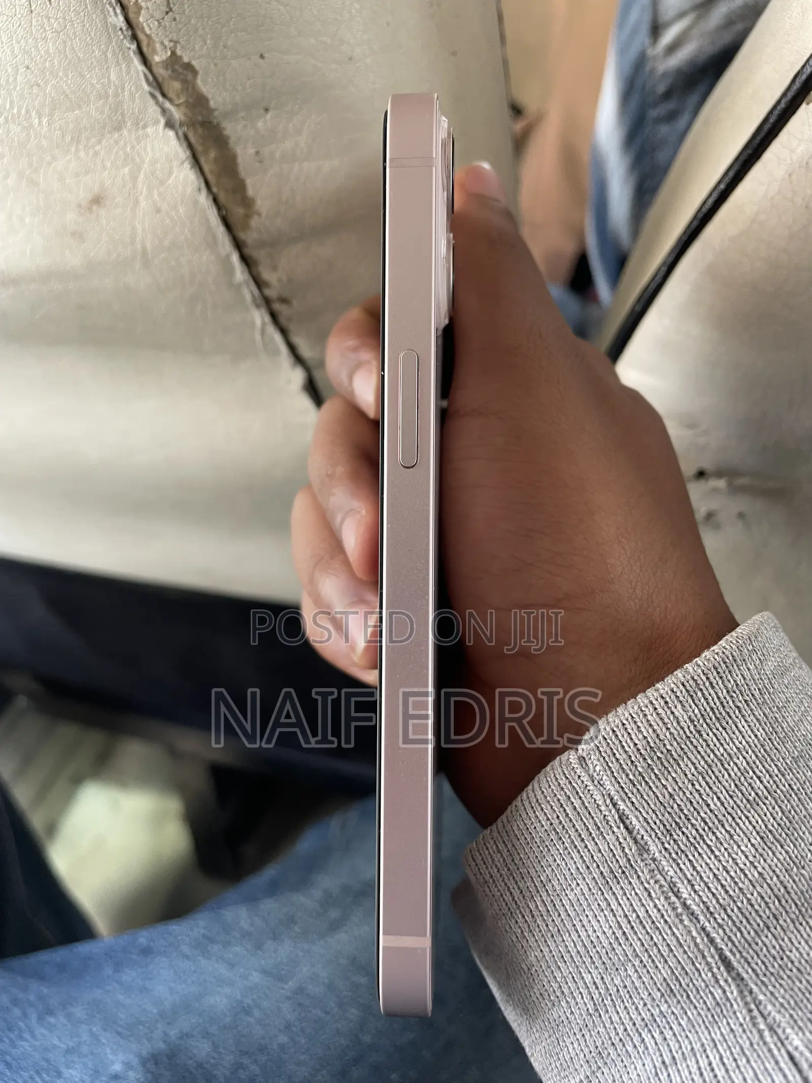 New Apple iPhone 13 128 GB Pink
