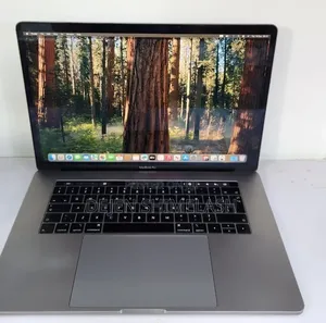 New Laptop Apple MacBook 2018 32GB Intel Core i9 SSD 512GB