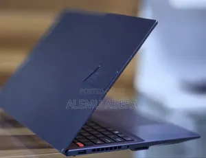 New Laptop Asus 16GB Intel Core i7 SSD 512GB