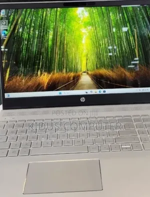 New Laptop HP Pavilion 15 16GB Intel Core i7 SSD 512GB