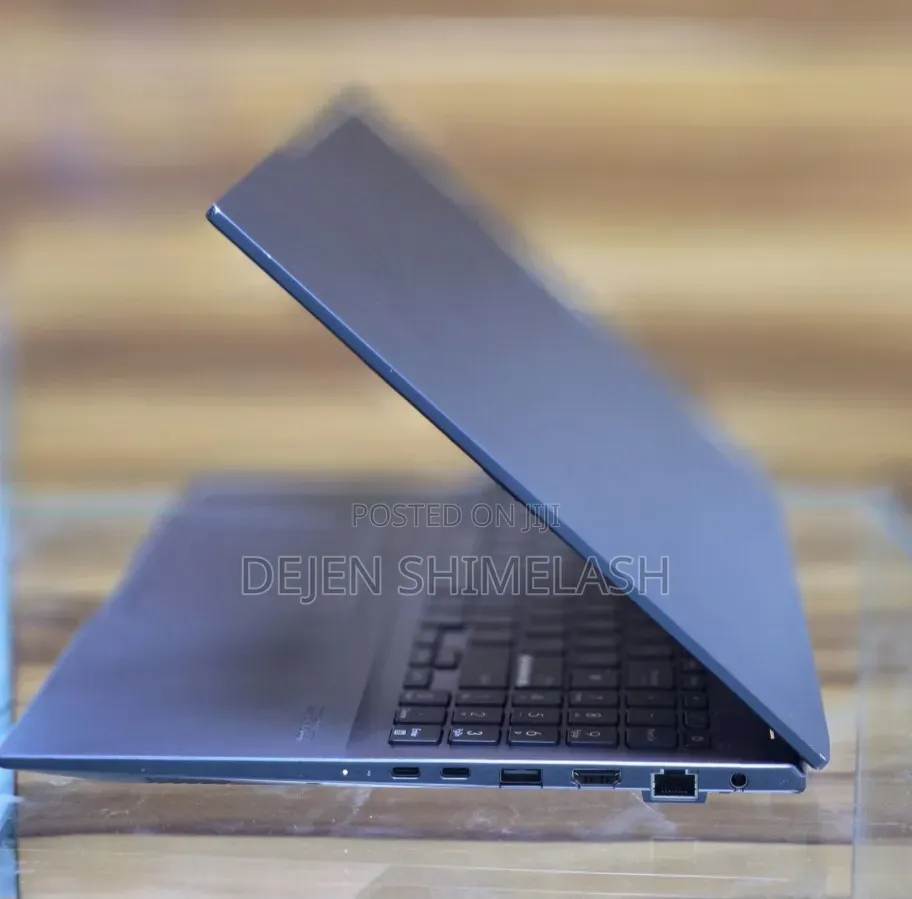 New Laptop Asus Vivobook 16 16GB Intel Core i7 SSD 512GB