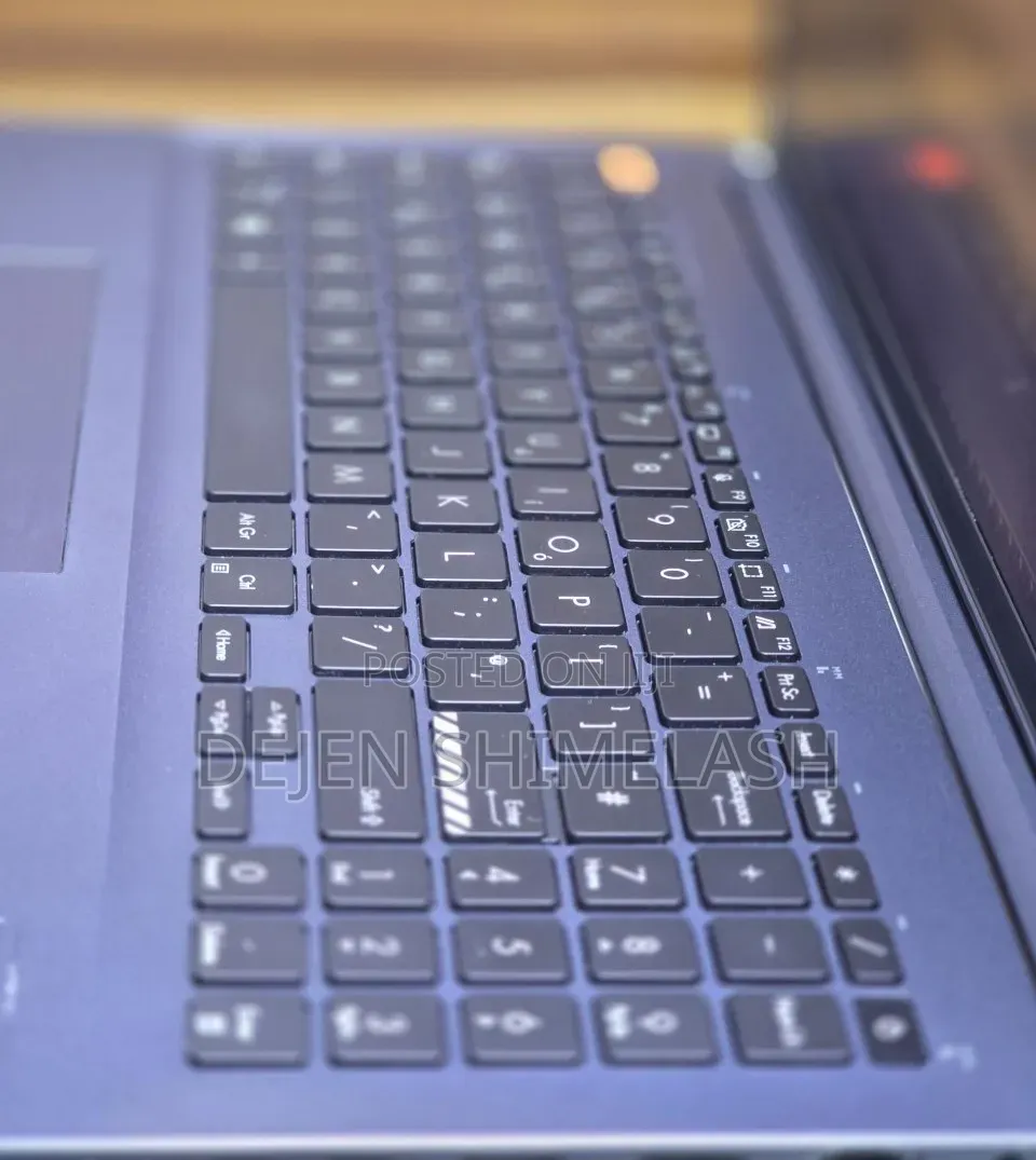 New Laptop Asus Vivobook 16 16GB Intel Core i7 SSD 512GB