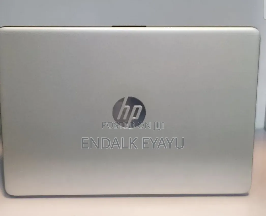 New Laptop HP 4GB Intel Core i3 SSD 256GB