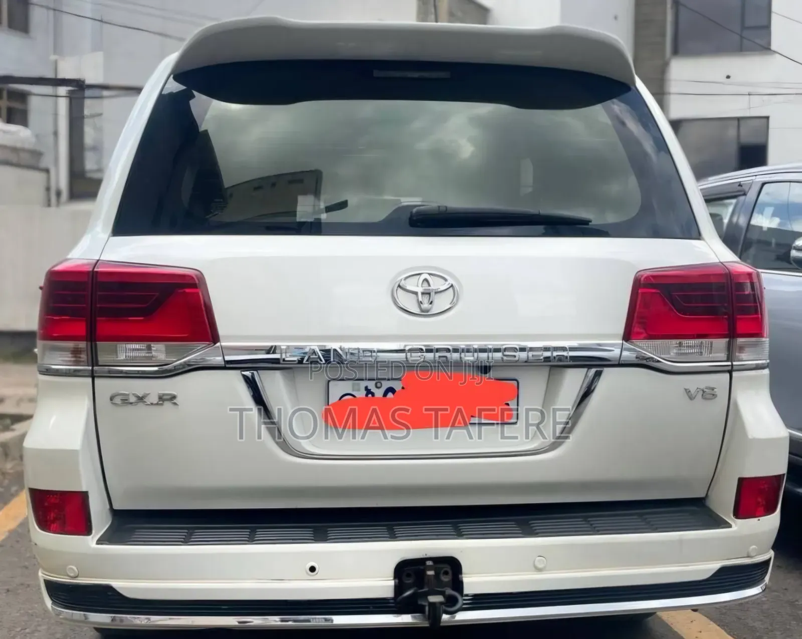 Toyota Land Cruiser 2010 White