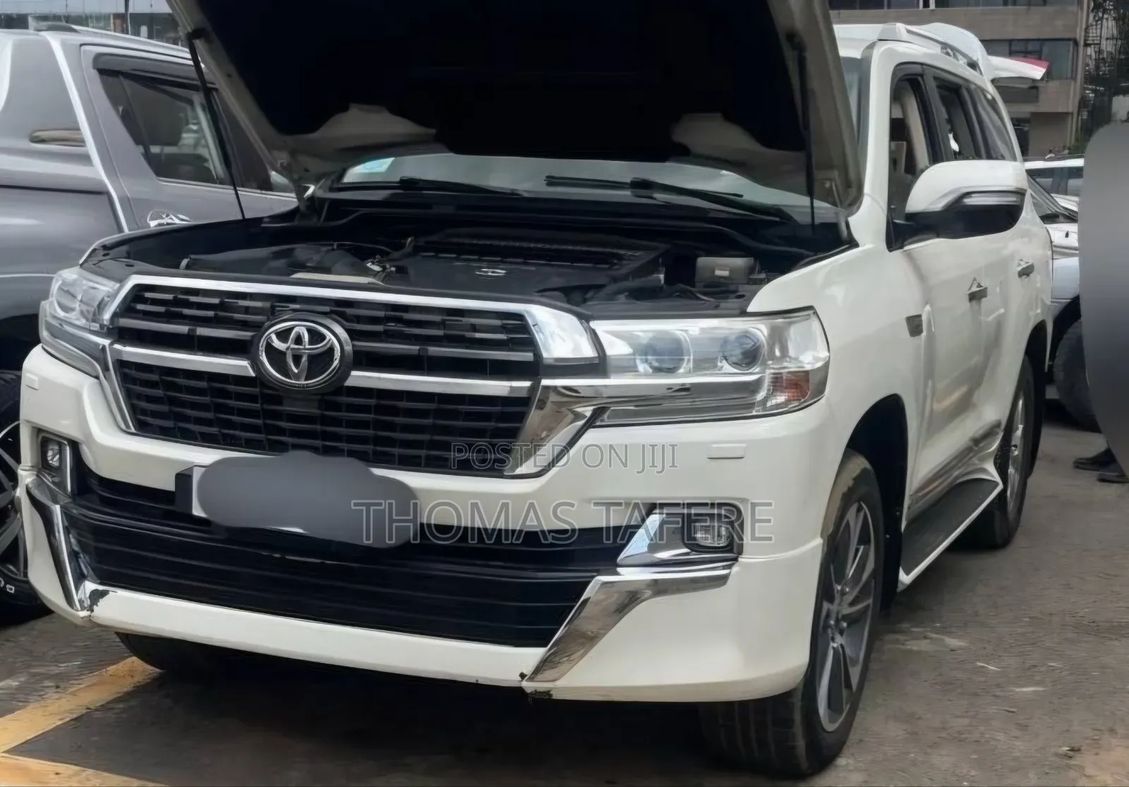 Toyota Land Cruiser 2010 White