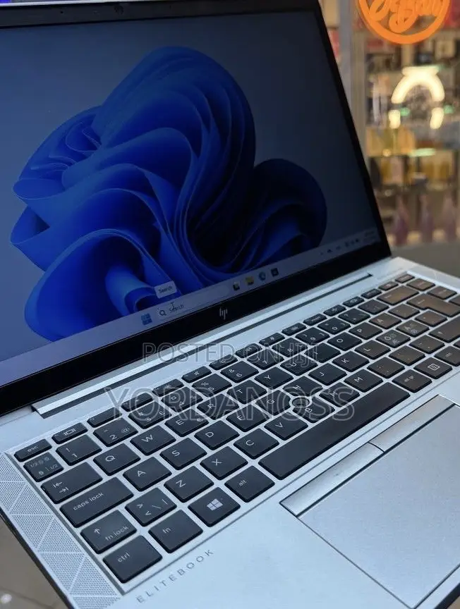 New Laptop HP EliteBook 840 G8 16GB Intel Core i5 SSD 256GB