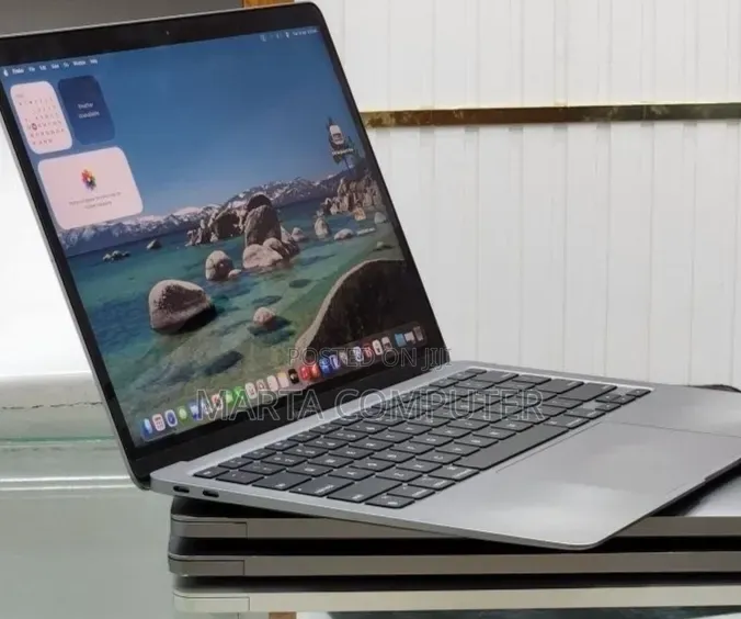New Laptop Apple MacBook Air 2020 M1 8GB Apple M1 SSD 256GB