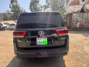Toyota Land Cruiser 2023 Black