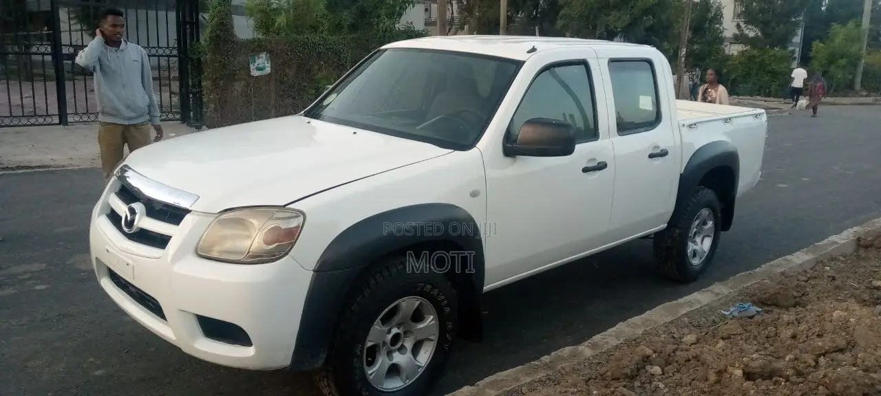 Mazda BT-50 2010 White