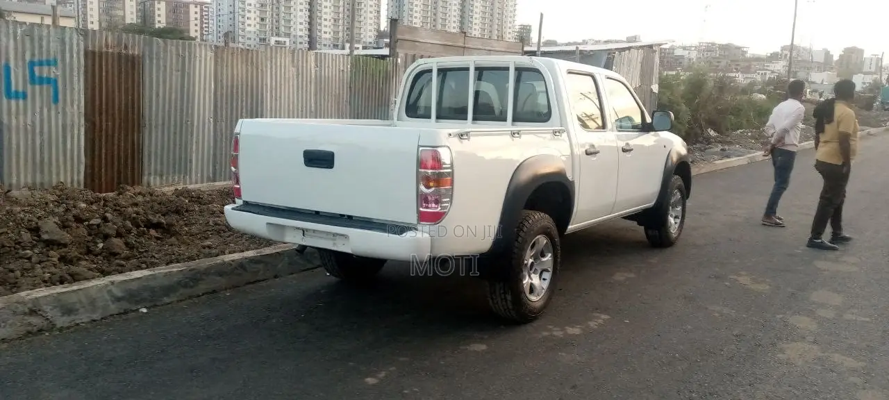 Mazda BT-50 2010 White