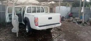 Mazda BT-50 2010 White