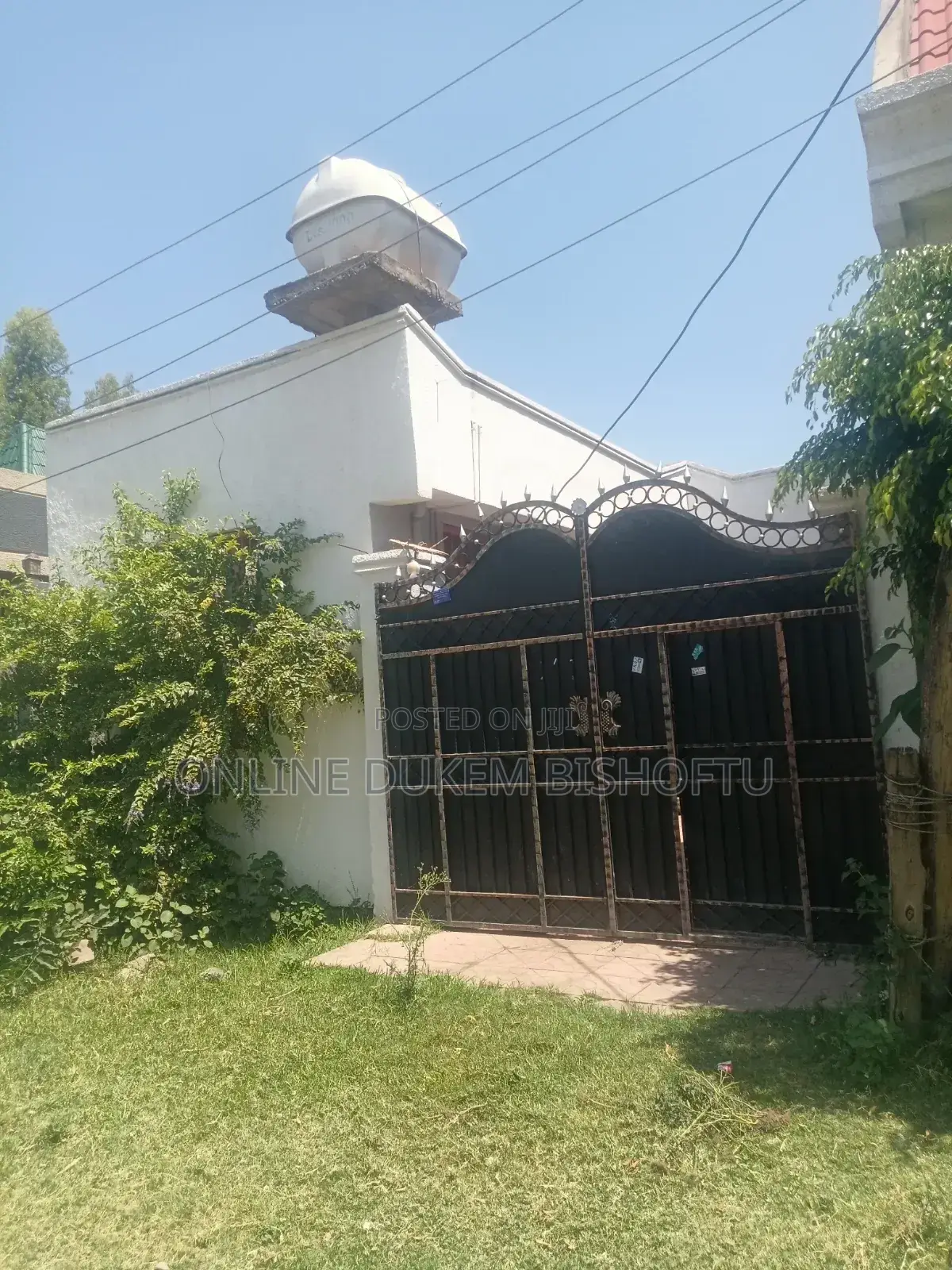 Furnished 7bdrm House in Bishoftu Debirezeyet, East Shewa for sale
