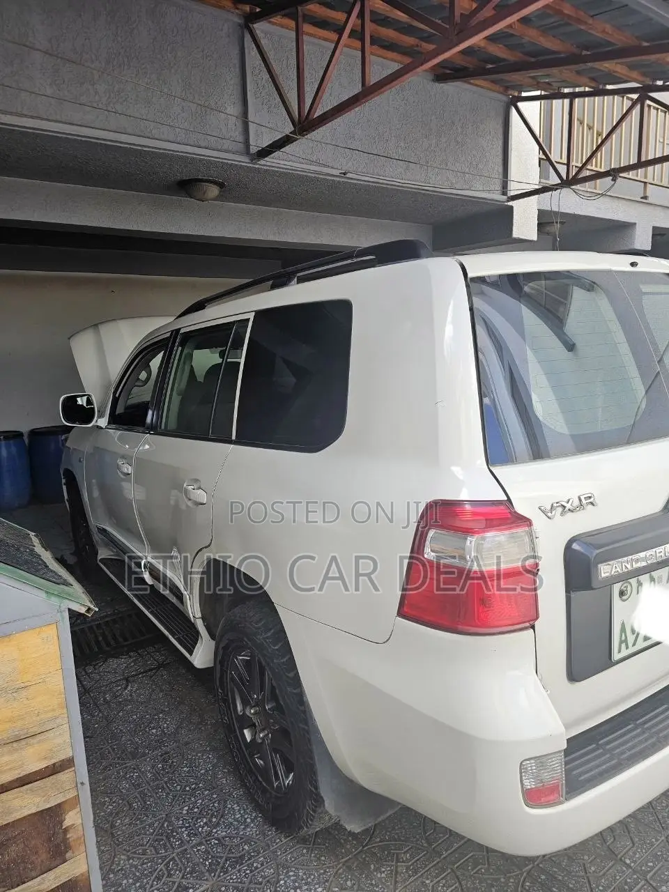 Toyota Land Cruiser 2012 White
