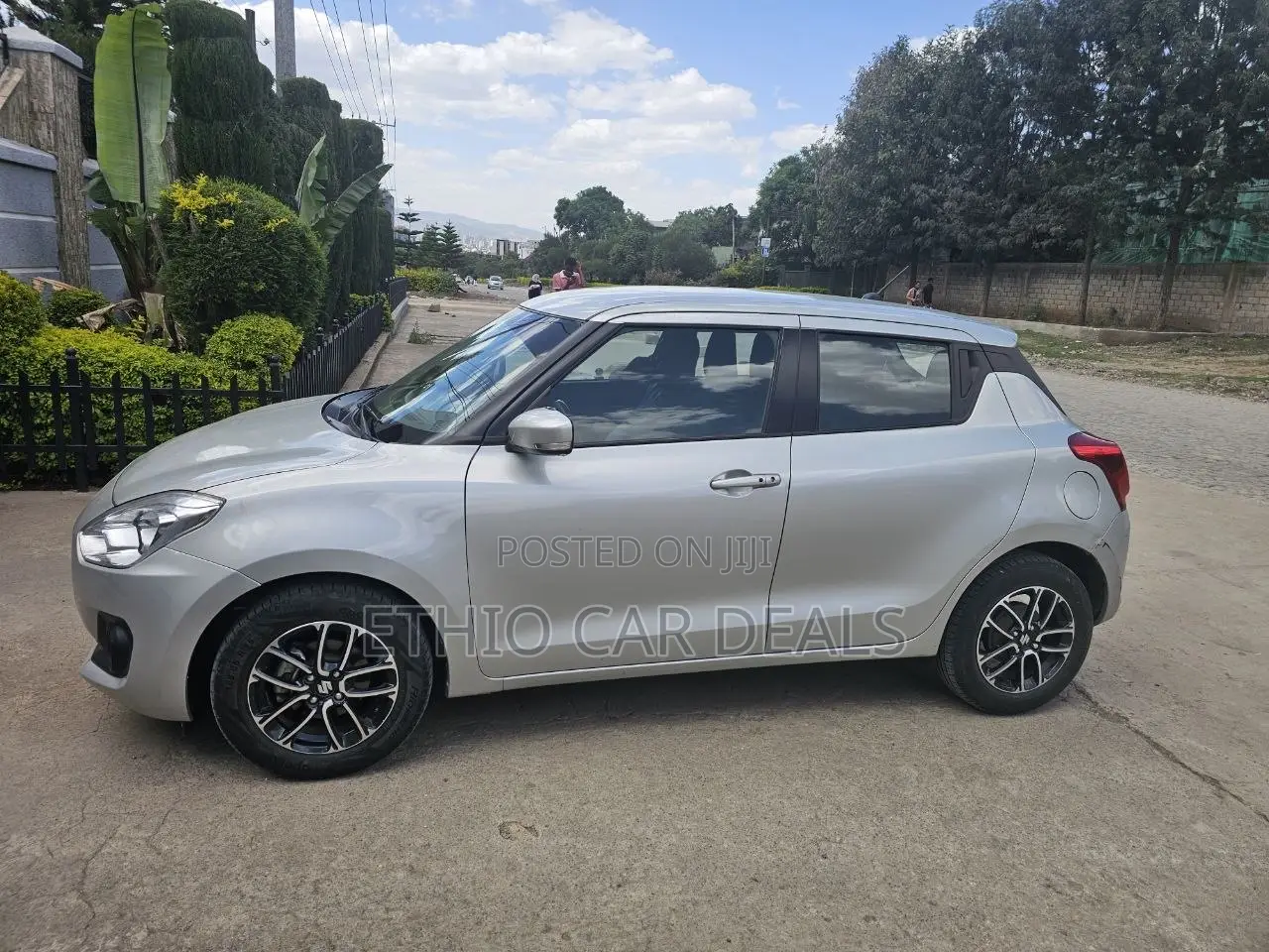 Suzuki Swift 2022 Silver