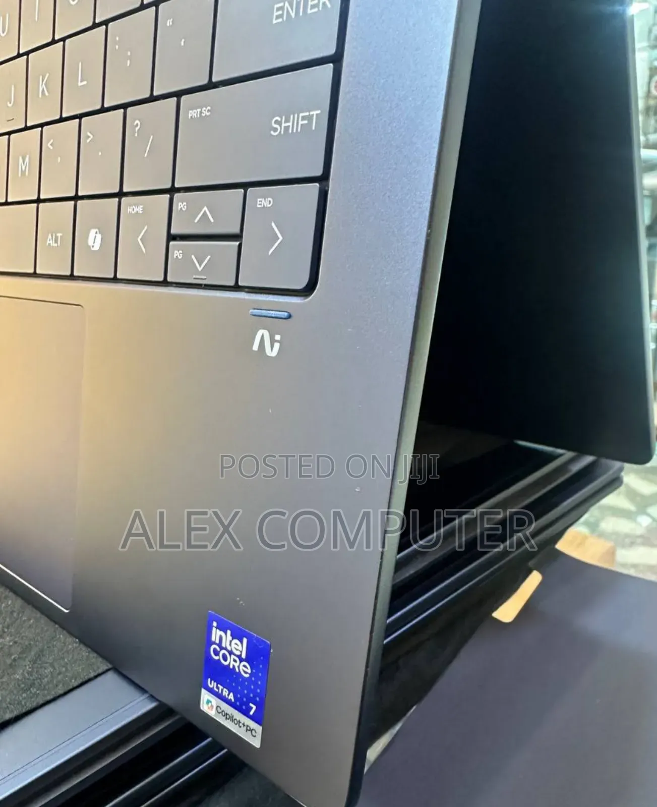 New Laptop HP OmniBook X Flip 14" 16GB Intel Core Ultra 7 SSD 1T