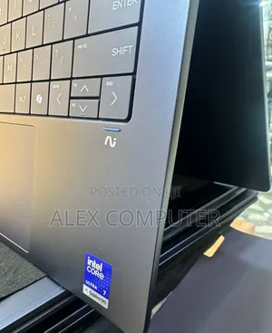 New Laptop HP OmniBook X Flip 14" 16GB Intel Core Ultra 7 SSD 1T