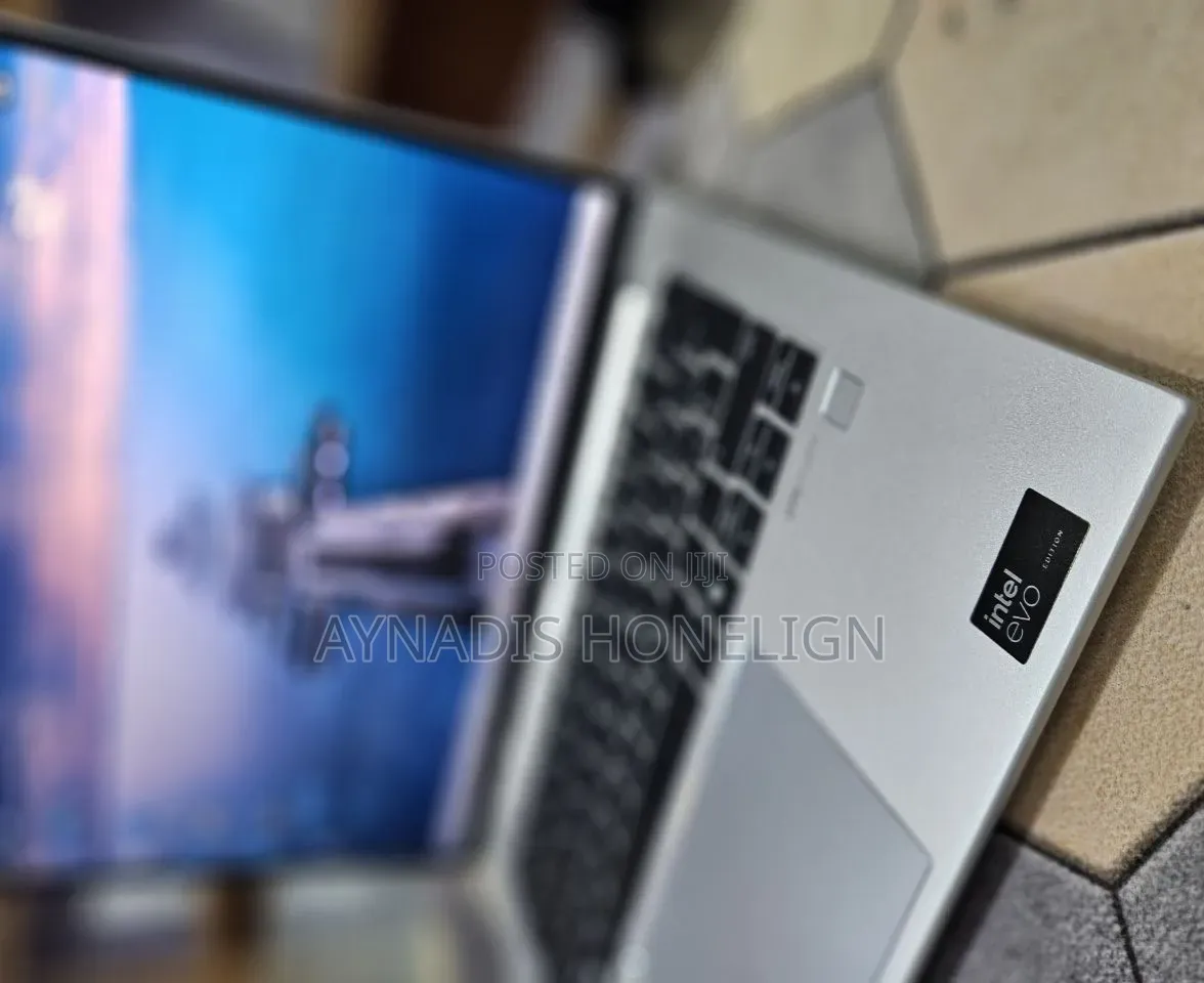 New Laptop HP EliteBook 840 G11 16GB Intel Core Ultra 7 SSD 512GB