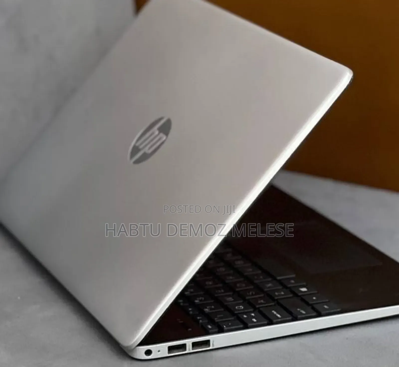 New Laptop HP Stream Notebook 8GB Intel Core i5 HDD 1T