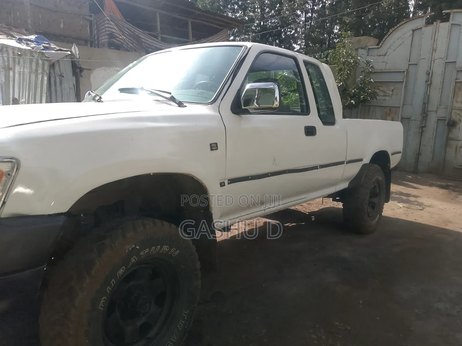 Toyota Hilux 1996 White
