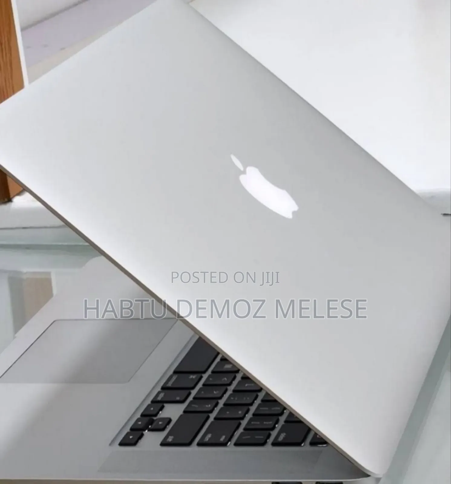 New Laptop Apple MacBook Pro 2015 16GB Intel Core i7 SSD 512GB