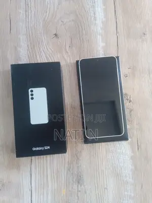 New Samsung Galaxy S24 128 GB Silver