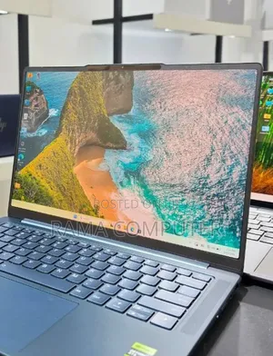 New Laptop Lenovo 32GB AMD Ryzen 7 SSD 512GB