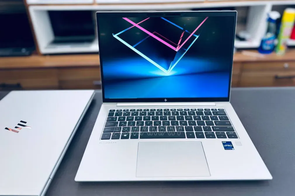 New Laptop HP EliteBook 840 16GB Intel Core i7 SSD 512GB