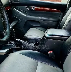 Toyota Land Cruiser Prado 2006 Brown