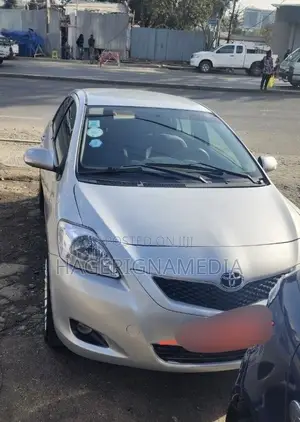 Toyota Belta 2007 Silver