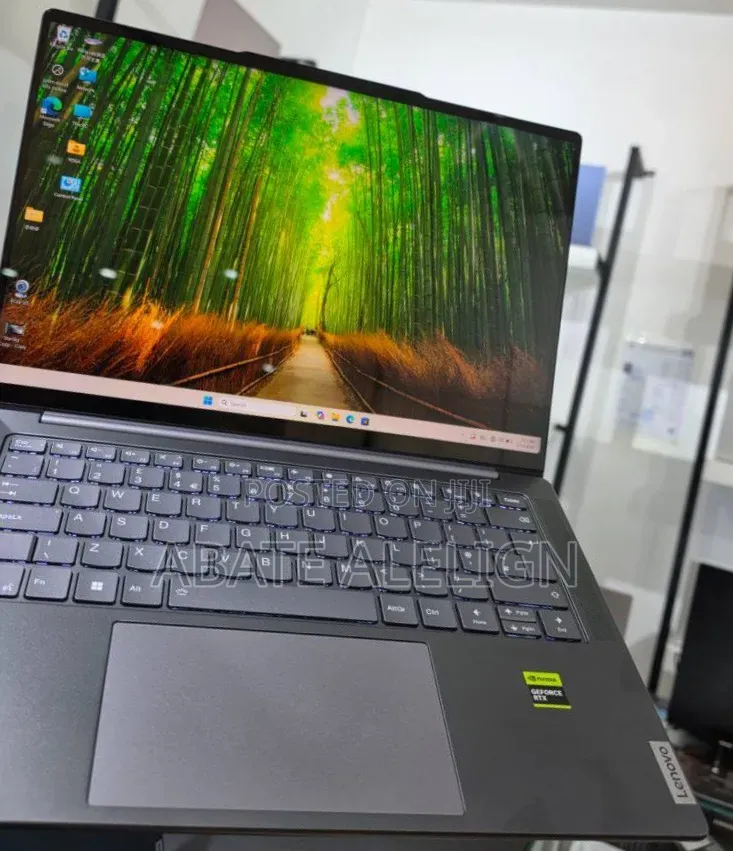 New Laptop Lenovo Yoga C930 32GB AMD Ryzen 7 SSD 512GB
