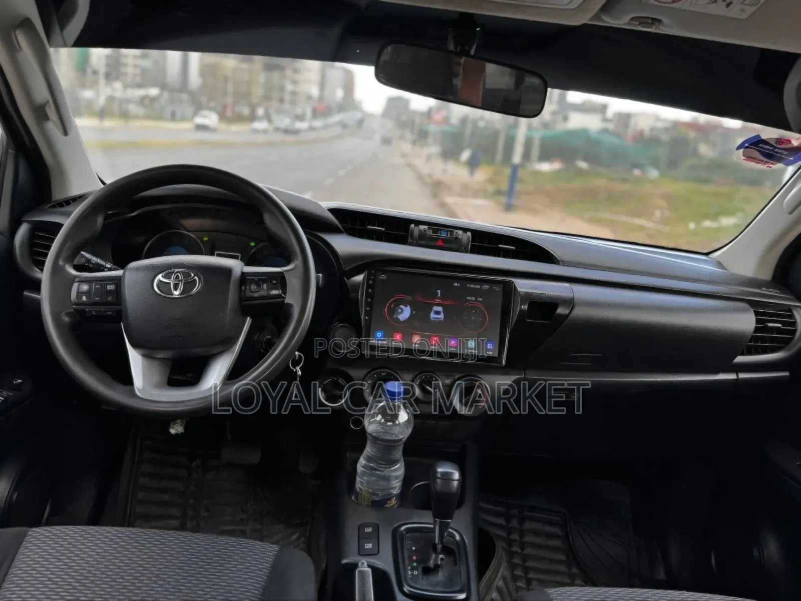 Toyota Hilux 2018 Gray