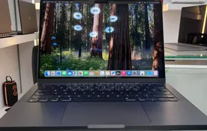 New Laptop Apple MacBook Pro 2023 M3 18GB Apple M3 Pro SSD 512GB