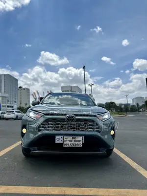 Toyota RAV4 2020 Green
