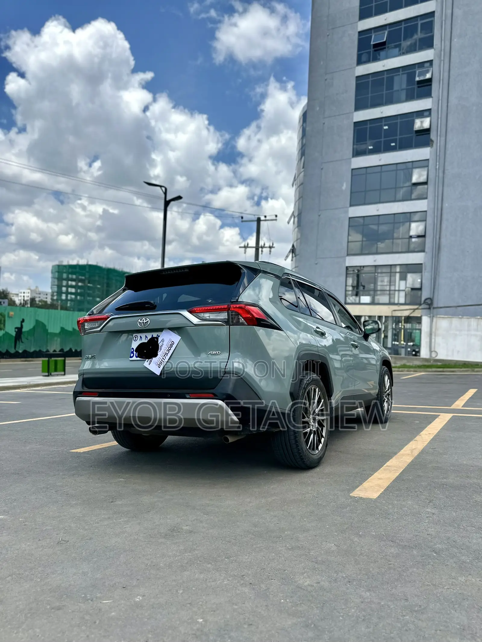 Toyota RAV4 2020 Green