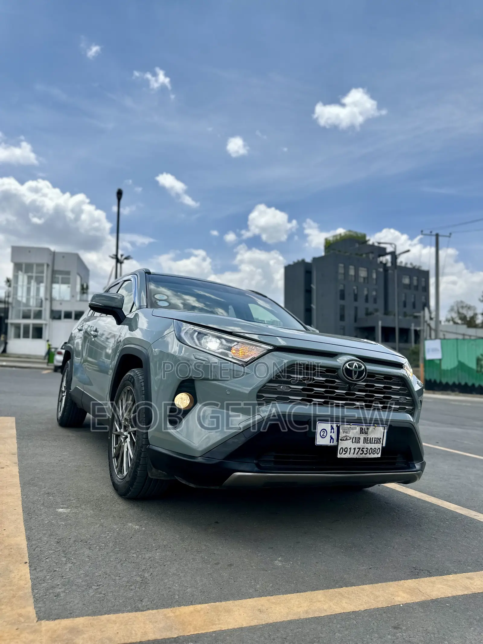 Toyota RAV4 2020 Green