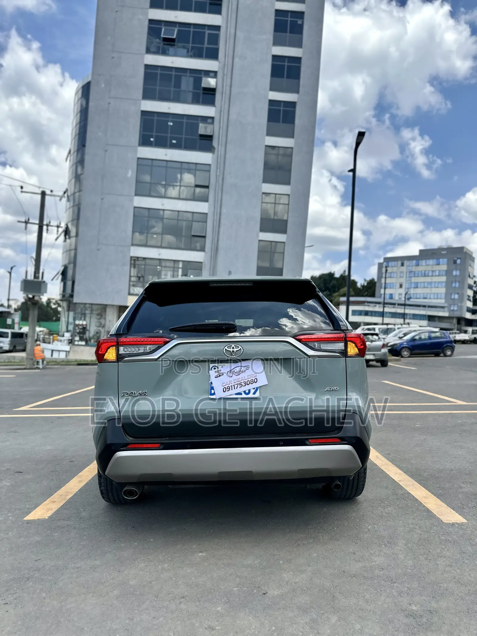 Toyota RAV4 2020 Green