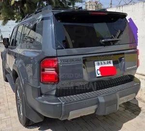 Toyota Land Cruiser Prado 2024 Gray