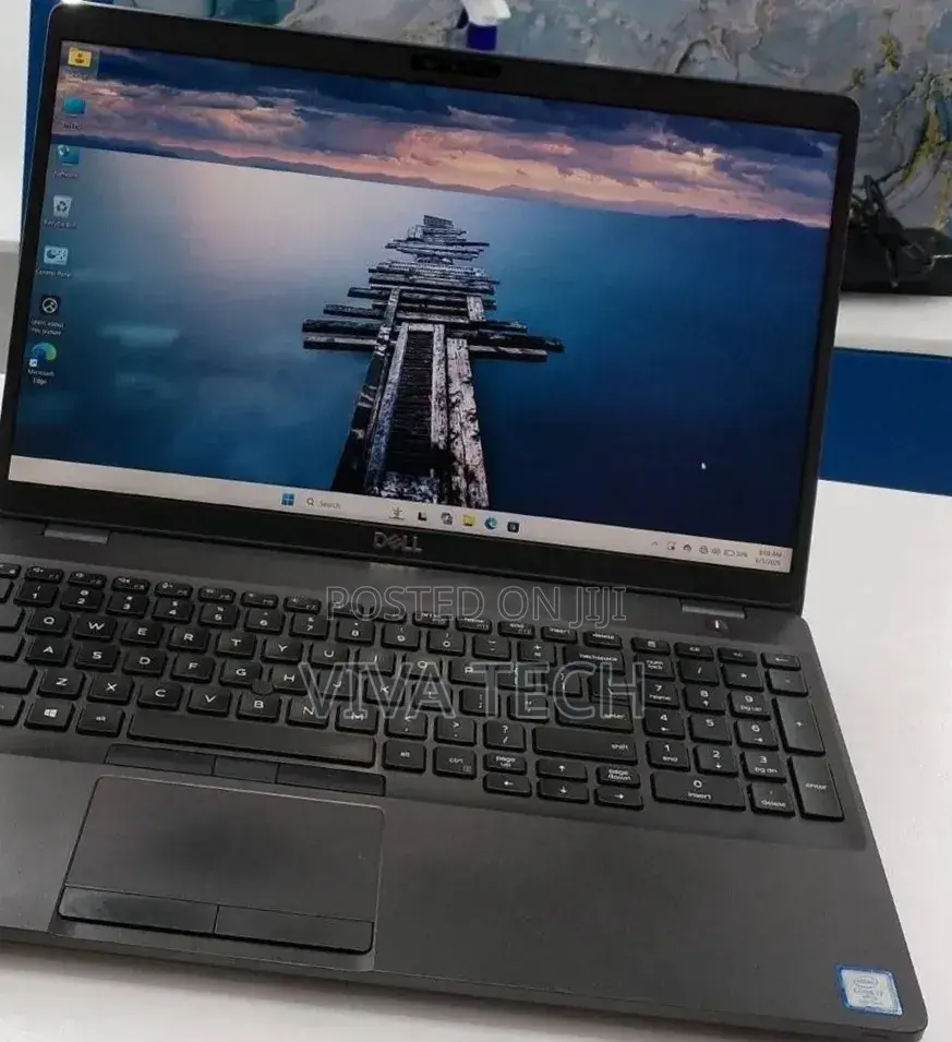 New Laptop Dell Precision 3541 16GB Intel Core i7 SSD 512GB