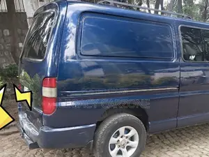 Toyota HiAce 2008 Blue