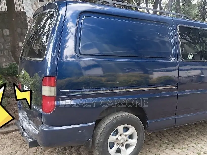 Toyota HiAce 2008 Blue