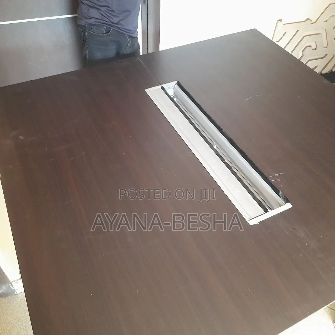 Large Meeting/Conference Table