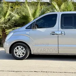 Hyundai Starex 2012 Silver