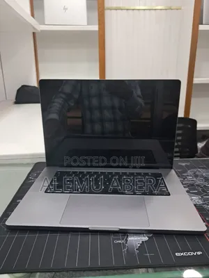 New Laptop Apple MacBook Pro 2021 M1 32GB Apple M1 Pro SSD 512GB