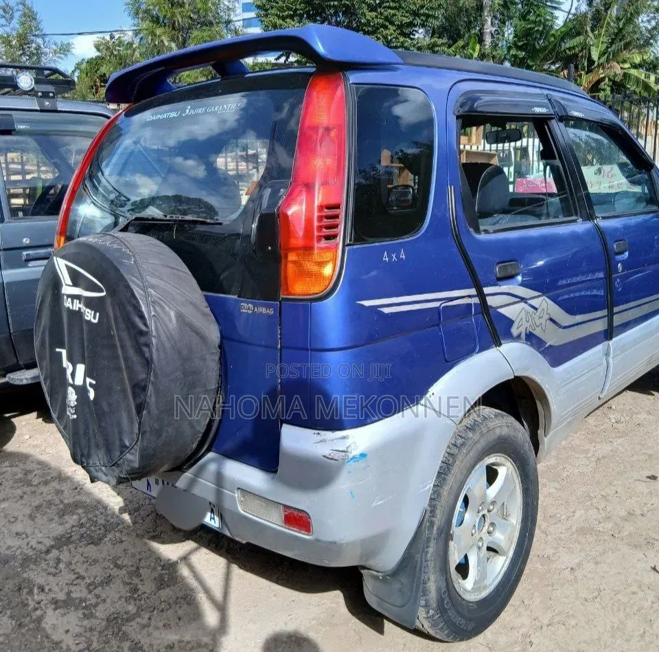 Daihatsu Terios 1999 Blue