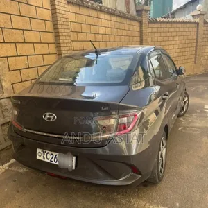Hyundai I10 2022 Pink