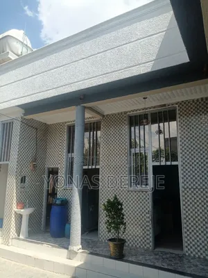 Furnished 5bdrm Villa in Dukem, East Shewa for sale